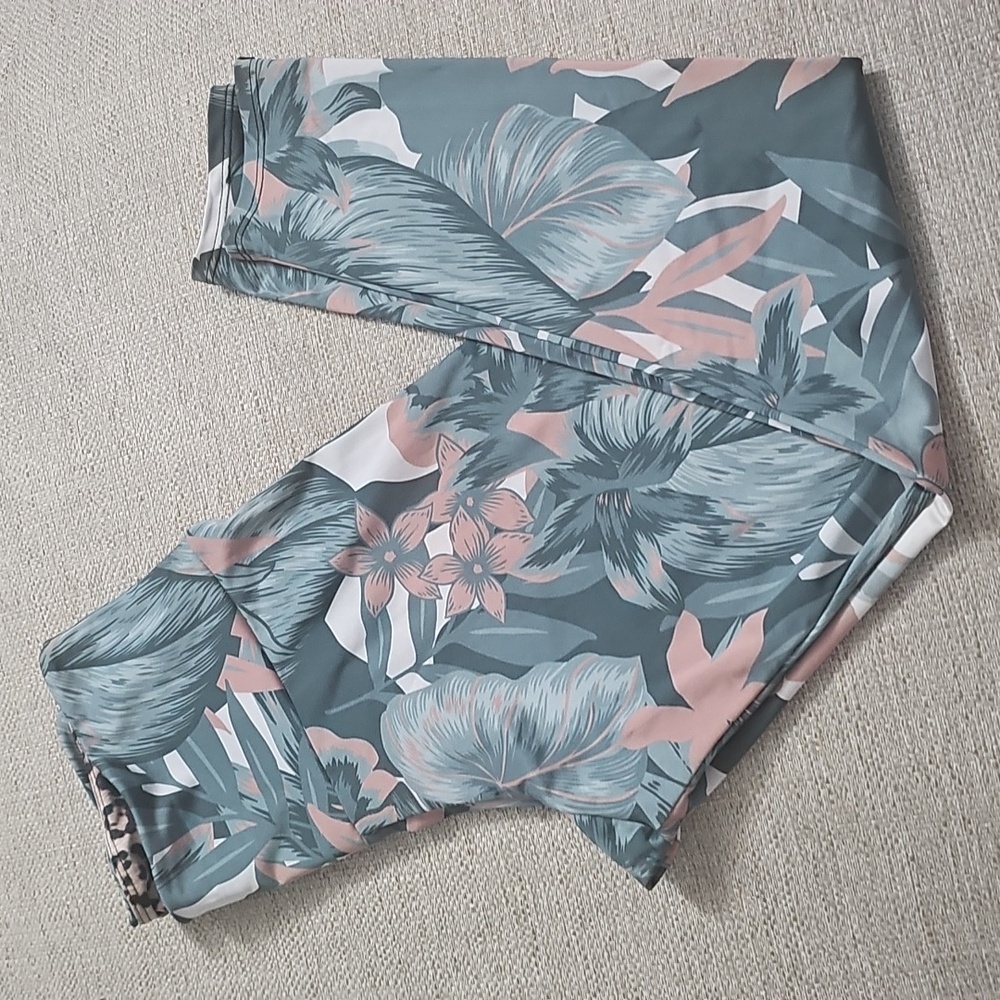 Onzie Tropical Print Leggings High Rise Midi Yoga  colors green orange w… - Picture 10 of 12